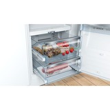 Bosch Serie 8 KIF51AFE0 frigorífico Integrado 220 L E Blanco, Refrigerador de espacio completo 220 L, SN-T, 37 dB, E, Blanco