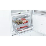 Bosch Serie 8 KIF87PFE0 nevera y congelador Integrado 237 L E Blanco, Combi 237 L, SN-ST, 8 kg/24h, E, Compartimiento de zona fresca, Blanco